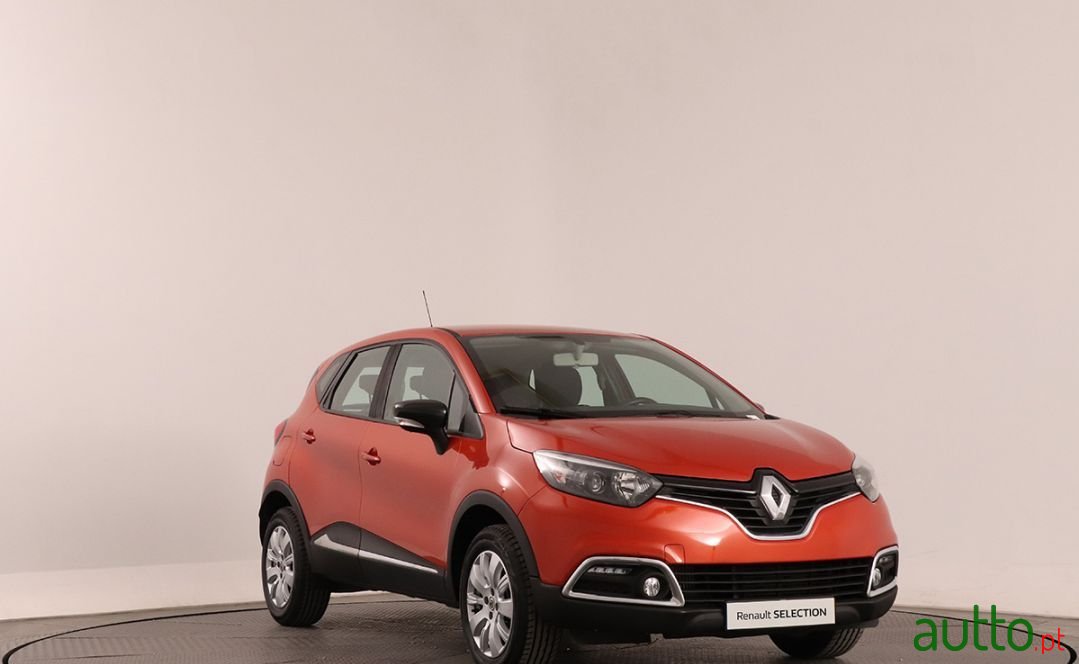 2017' Renault Captur Sport photo #1