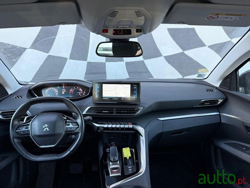 2021' Peugeot 3008 photo #3