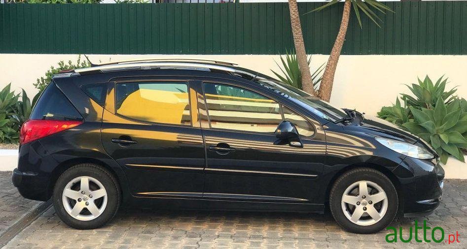 2008' Peugeot 207 Sw photo #3