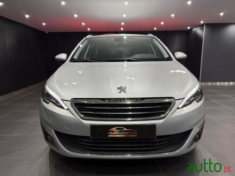 2015' Peugeot 308 Sw photo #2