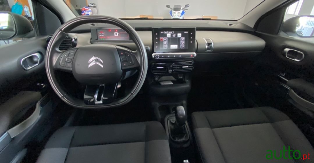 2017' Citroen C4 Cactus photo #6