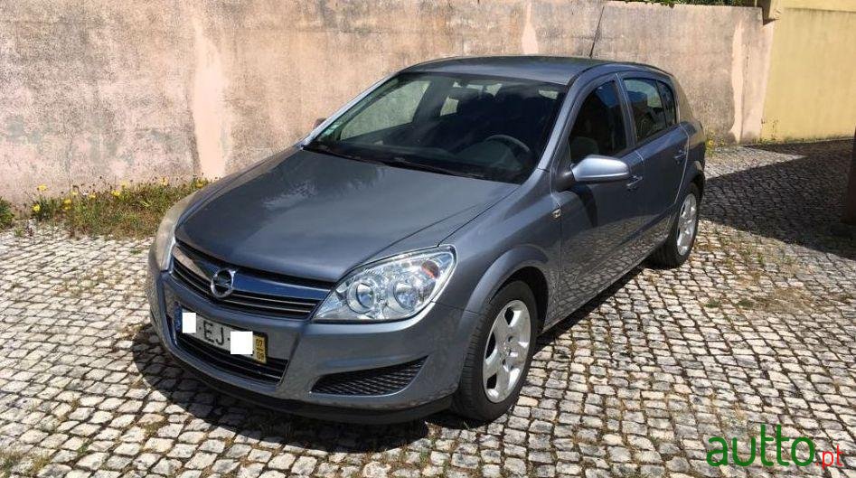2007' Opel Astra 1.3 Cdti photo #1