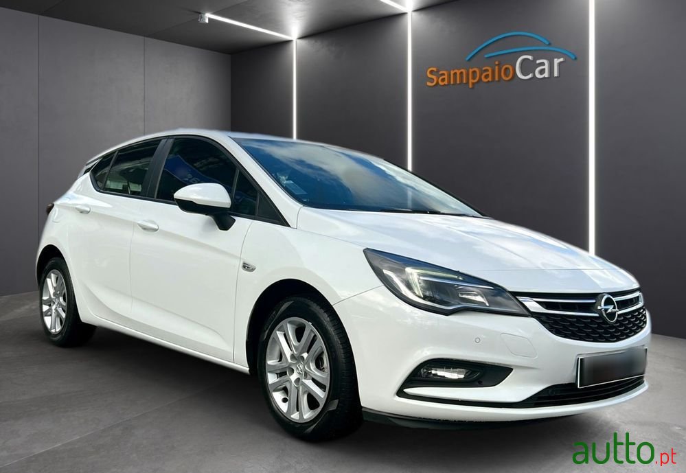 2016' Opel Astra 1.6 Cdti Edition S/S photo #3