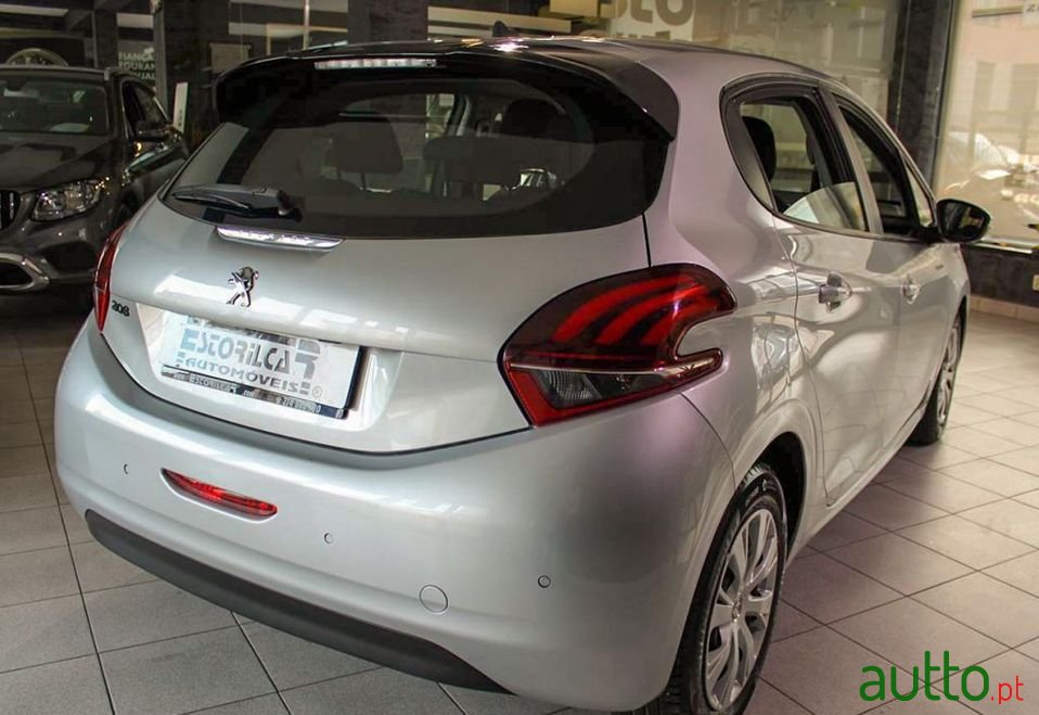 2017' Peugeot 208 photo #4