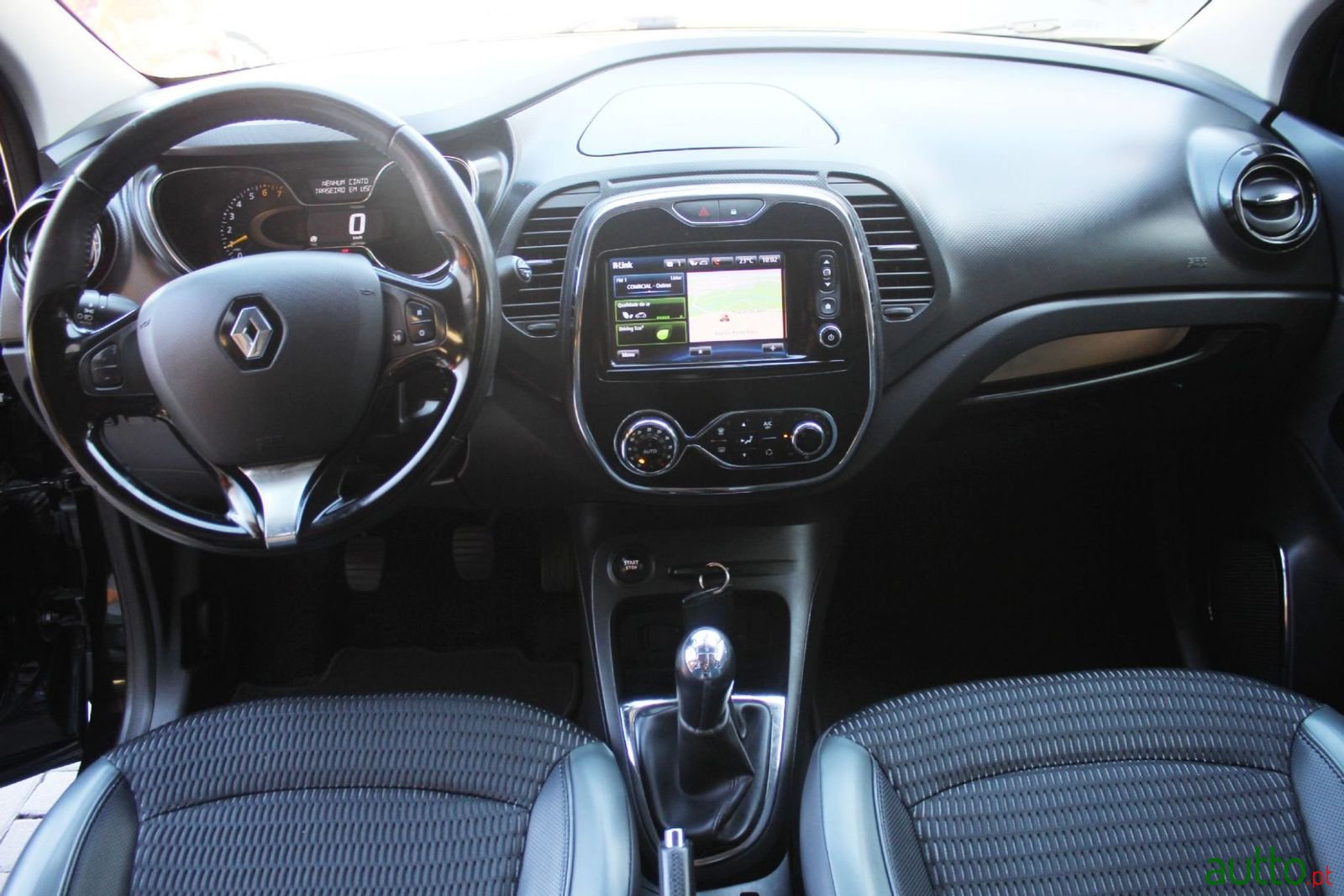 2016' Renault Captur photo #6