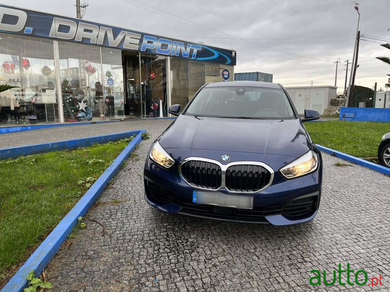 2019' BMW Série 1 D Advantage photo #3