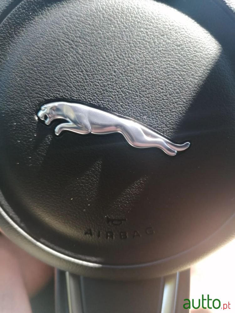 2018' Jaguar F-Pace photo #1