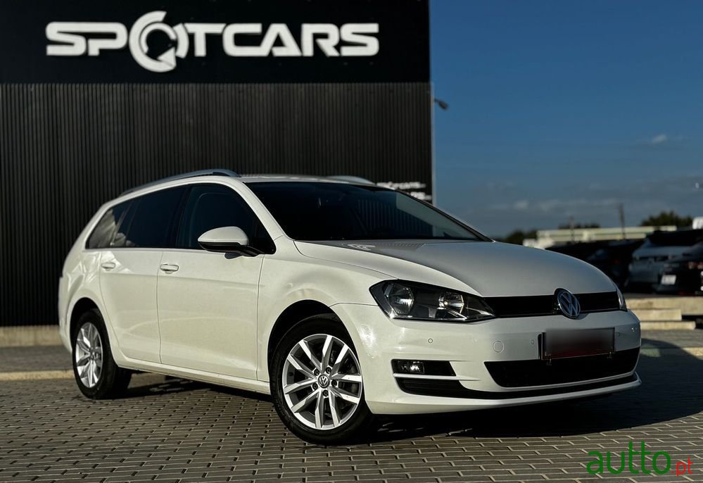 2016' Volkswagen Golf Variant photo #1