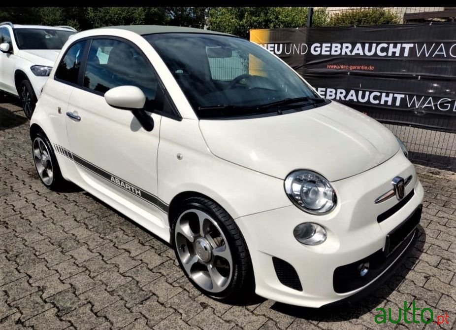 2011' Fiat 500C Abarth photo #2