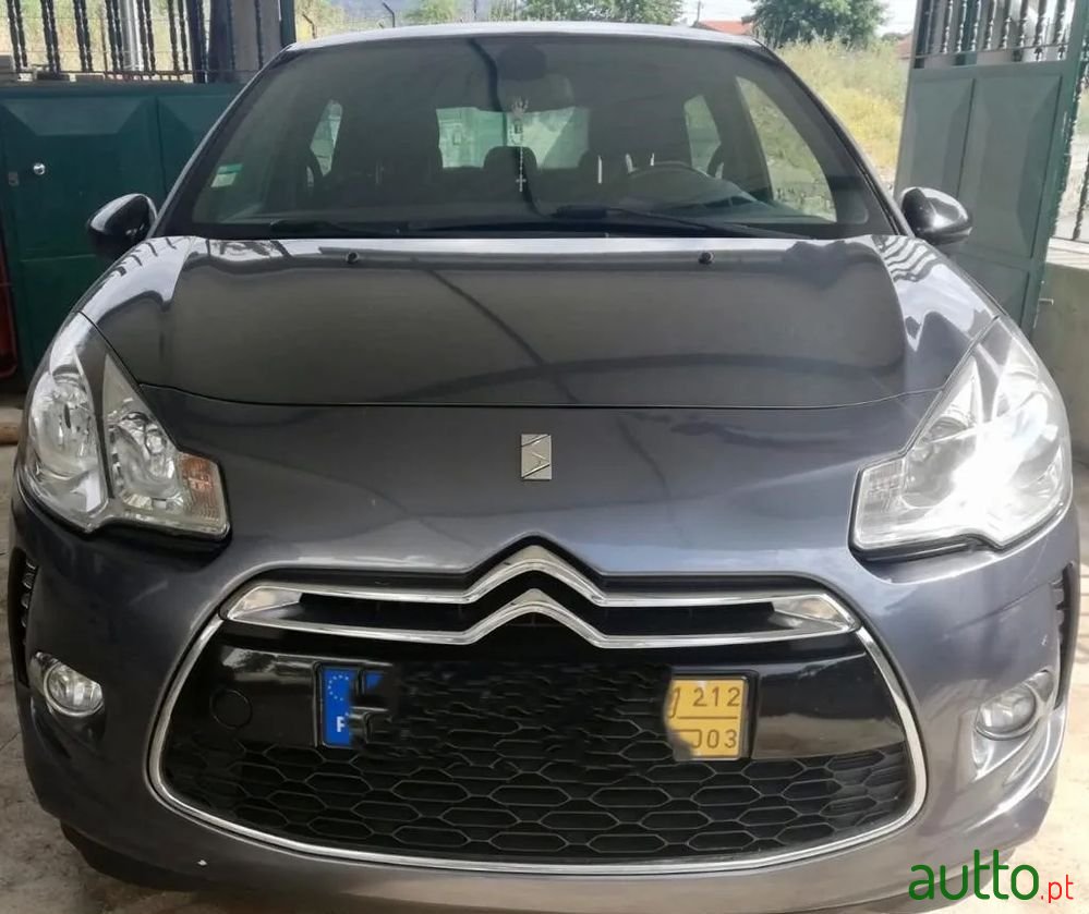 2012' Citroen DS3 1.6 E-Hdi So Chic photo #1