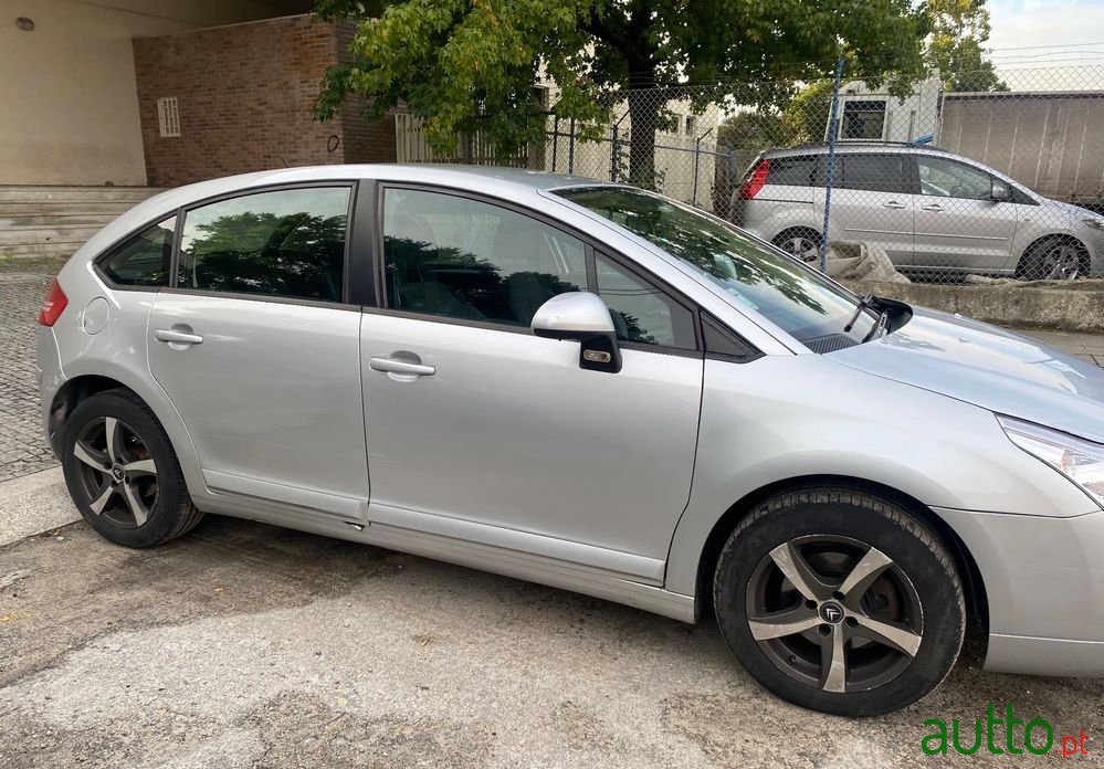 2007' Citroen C4 photo #5