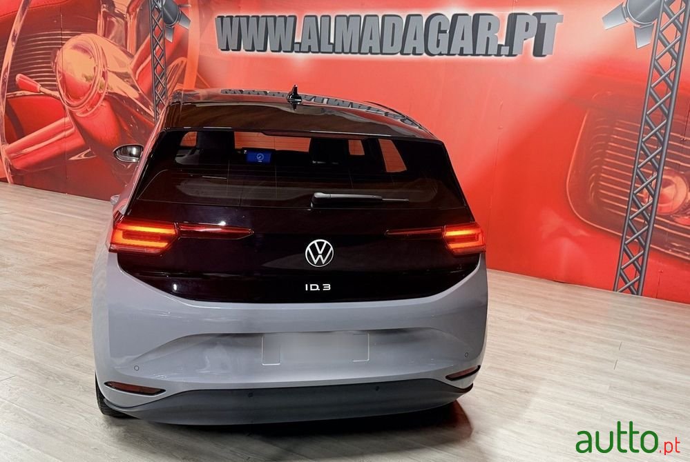 2020' Volkswagen ID.3 photo #4