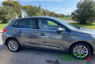 2010' Citroen C4 photo #4