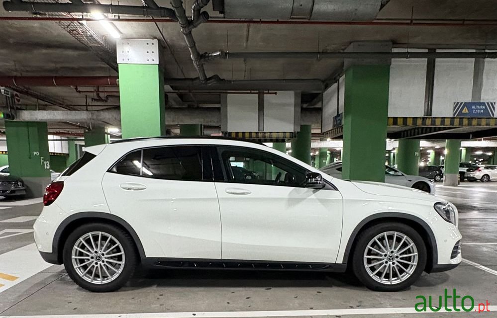 2017' Mercedes-Benz Classe Gla photo #1