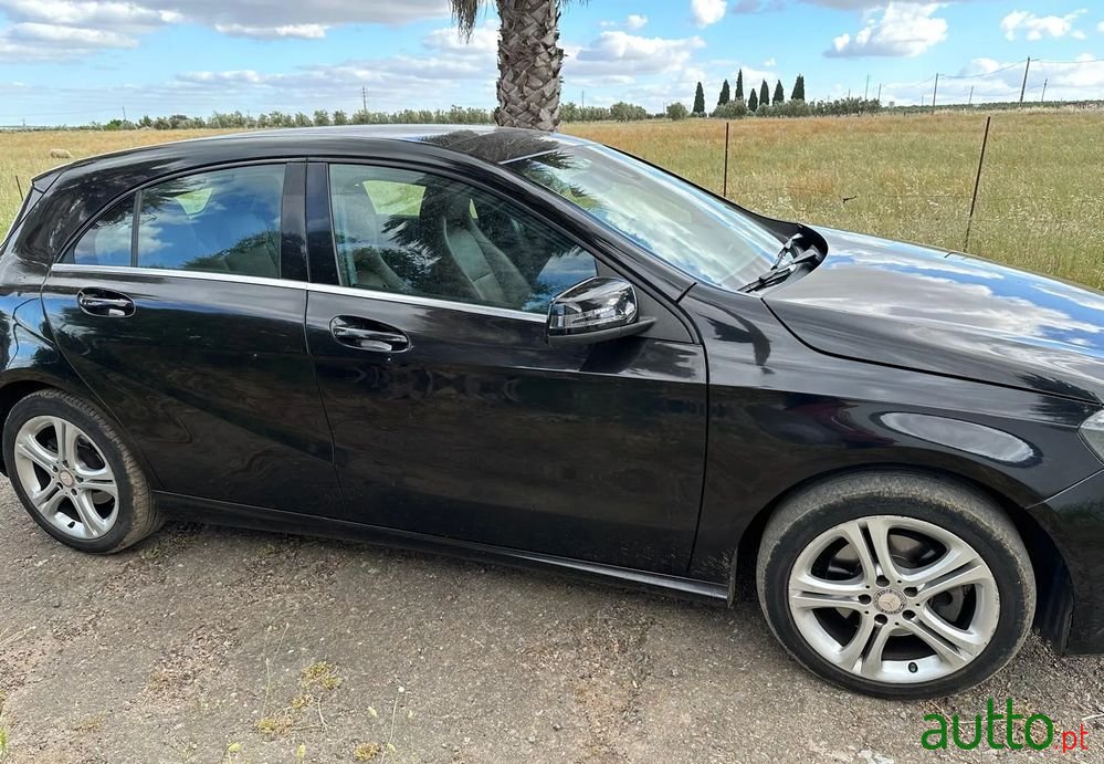 2014' Mercedes-Benz A 200 photo #2