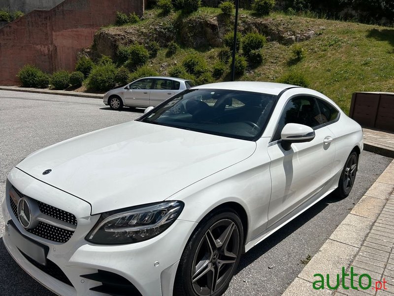 2019' Mercedes-Benz C 200 D Amg Line photo #4