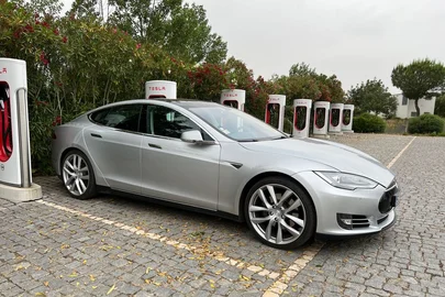 2013' Tesla Model S 85 Perfomance