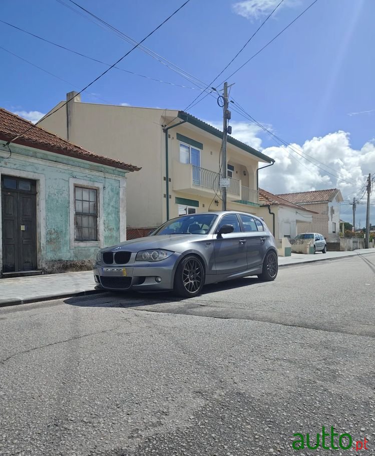 2009' BMW Série 1 D photo #5