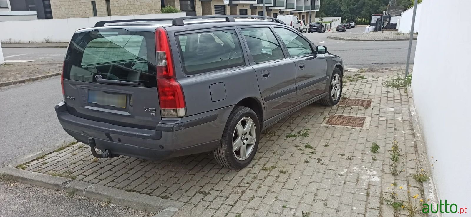 2003' Volvo V70 photo #4