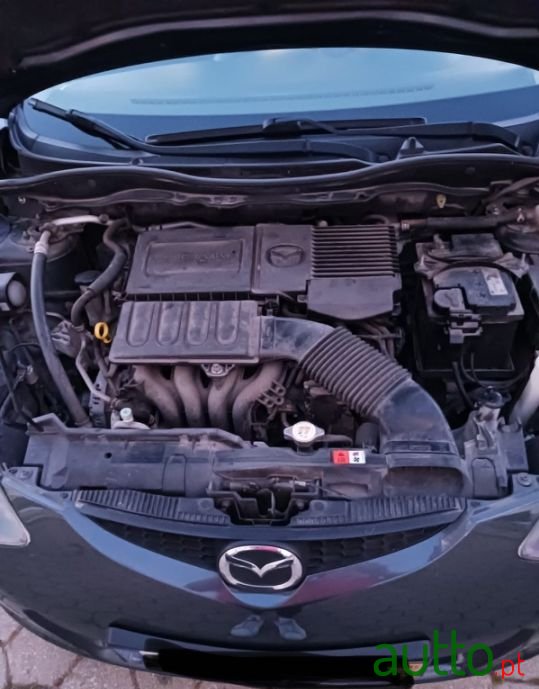 2008' Mazda 2 photo #5