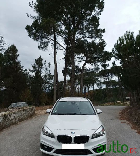 2015' BMW 216 Active Tourer photo #4