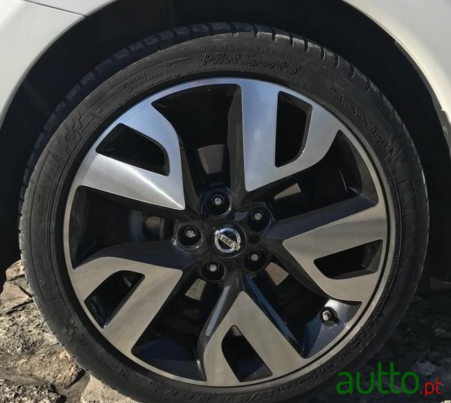 2017' Nissan Pulsar photo #5