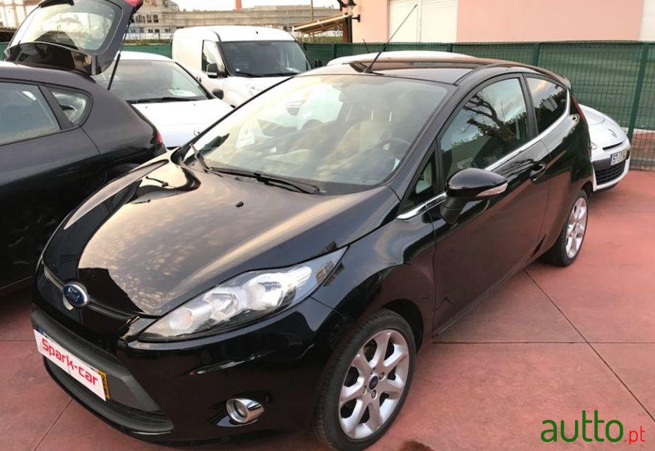 2012' Ford Fiesta 1.25  Titanium photo #1