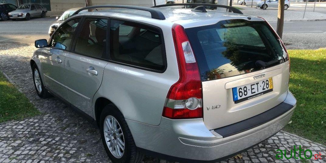 2007' Volvo V50 1.6D Nivel2 photo #2