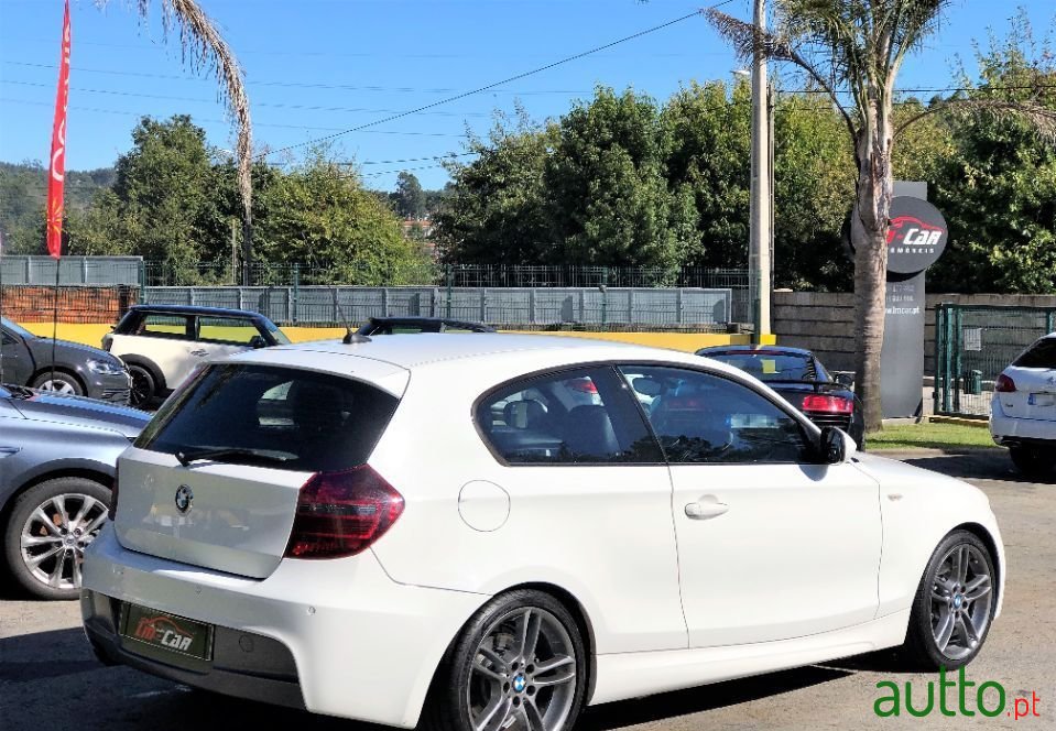 2010' BMW 123 photo #4