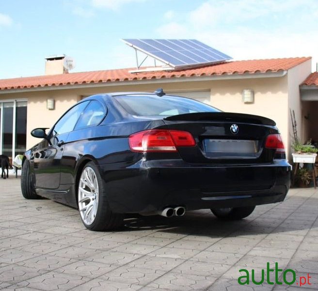 2007' BMW 330 photo #3