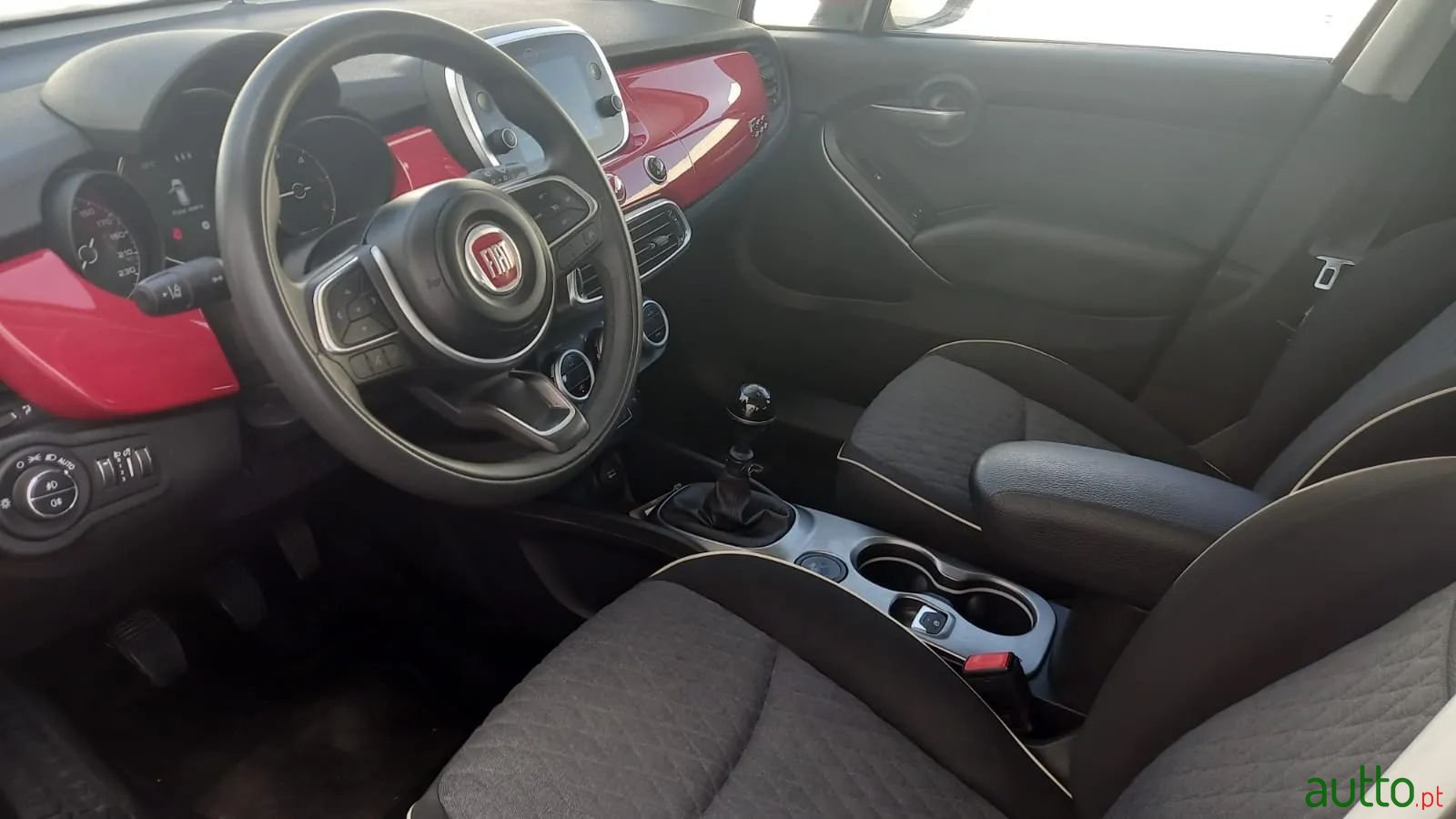 2019' Fiat 500X photo #6