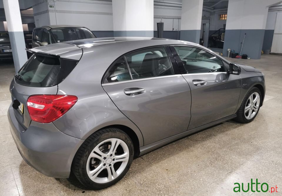 2013' Mercedes-Benz A-200 photo #4