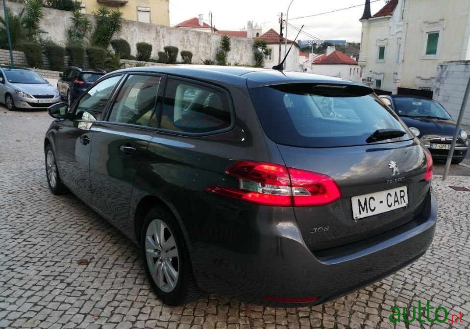 2018' Peugeot 308 Sw photo #3