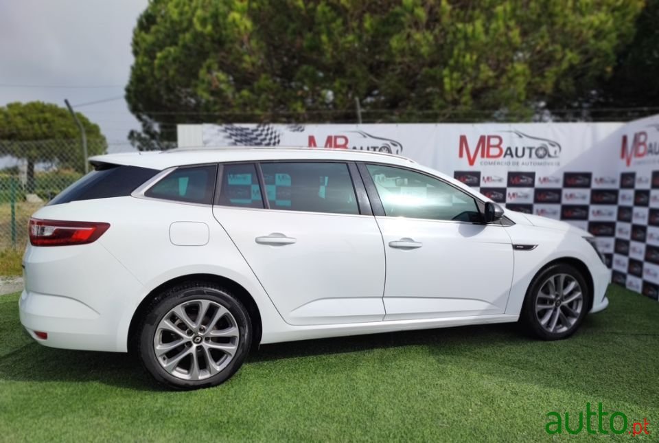 2018' Renault Megane photo #6