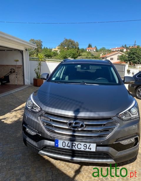 2016' Hyundai Santa-Fe photo #2