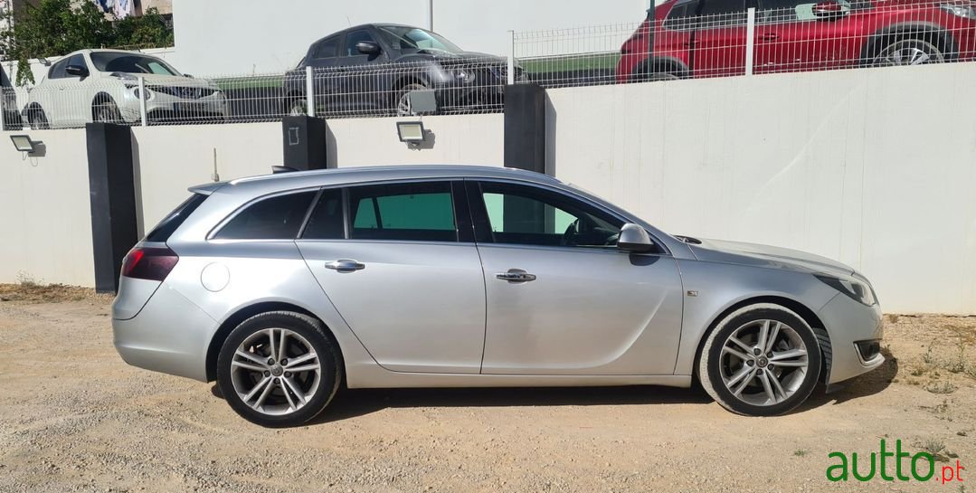 2015' Opel Insignia Sports Tourer photo #4