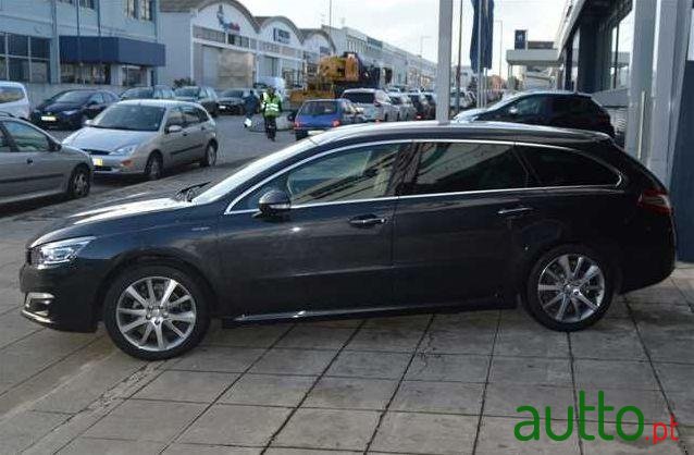 2017' Peugeot 508-Sw 1.6 Bluehdi Gt Line photo #1