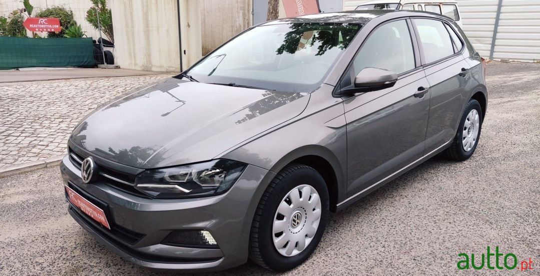 2018' Volkswagen Polo photo #1