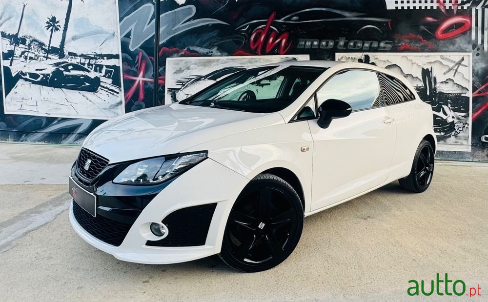 2010' SEAT Ibiza photo #1