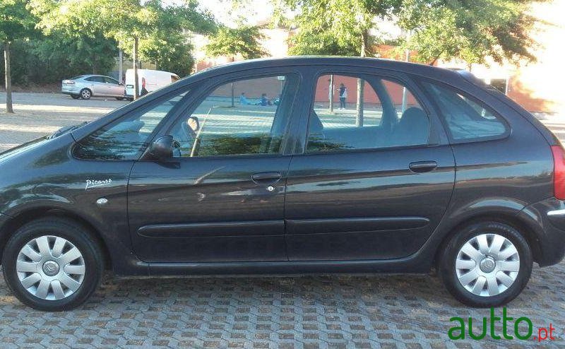 2006' Citroen Xsara Picasso photo #2