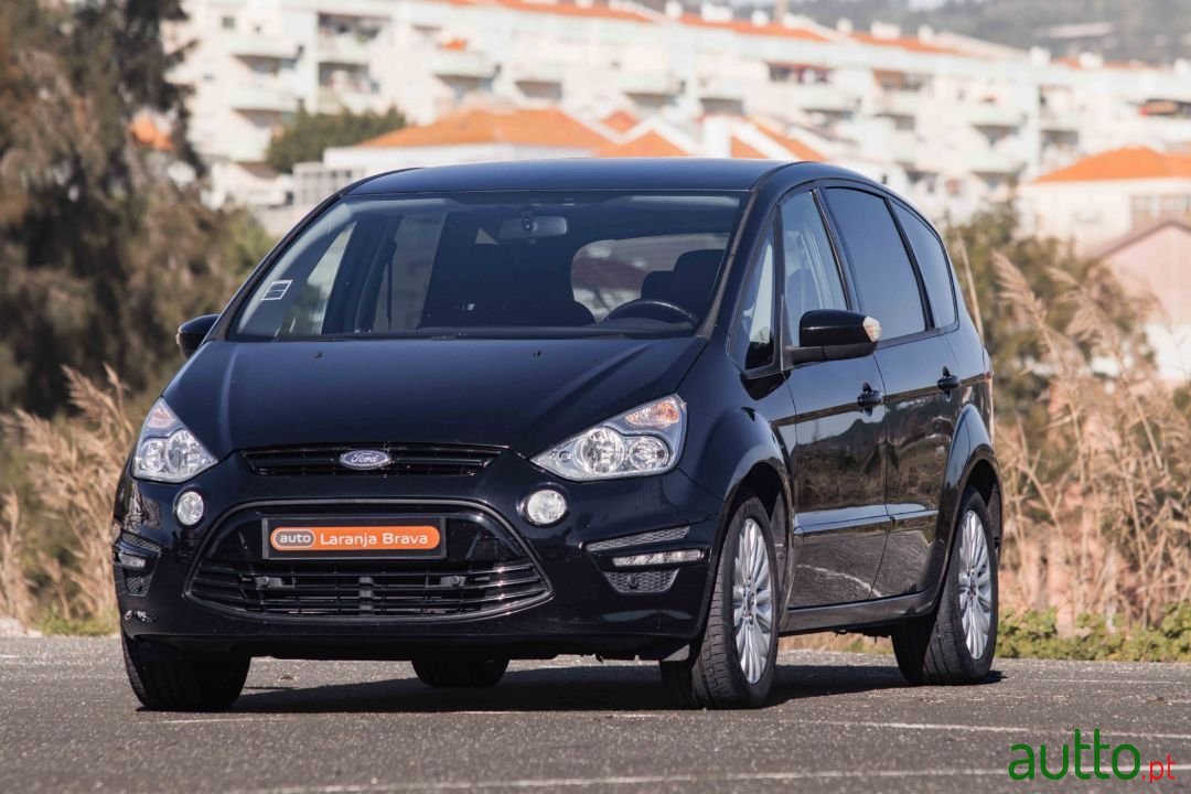2014' Ford S-Max photo #4