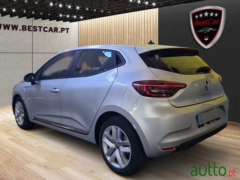 2021' Renault Clio photo #4