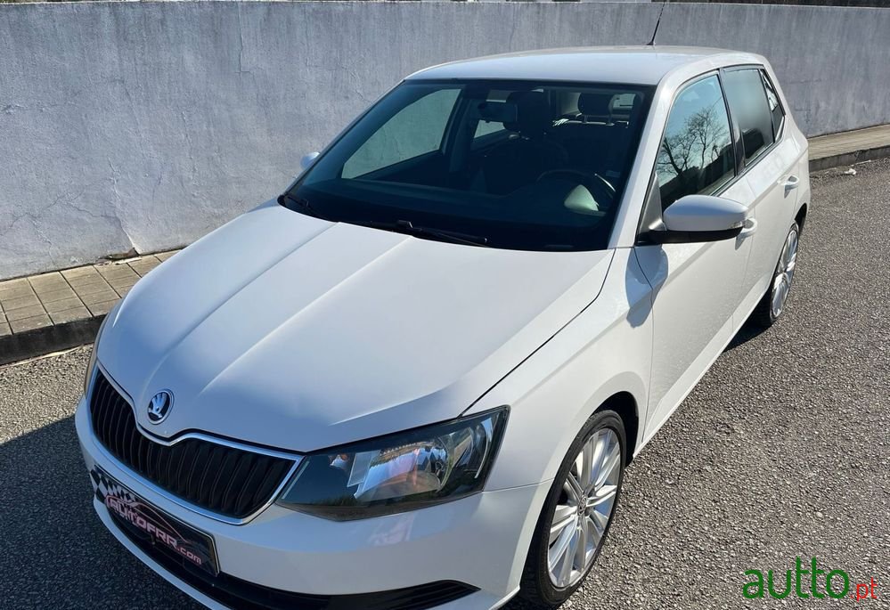 2015' Skoda Fabia 1.4 Tdi Style photo #5