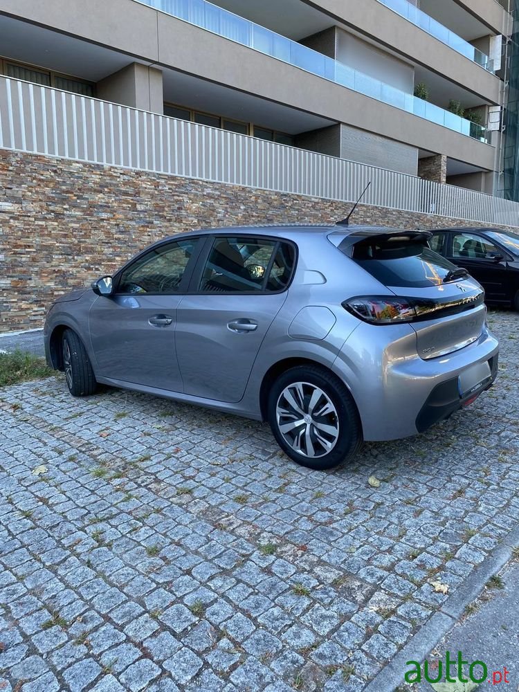 2020' Peugeot 208 photo #4