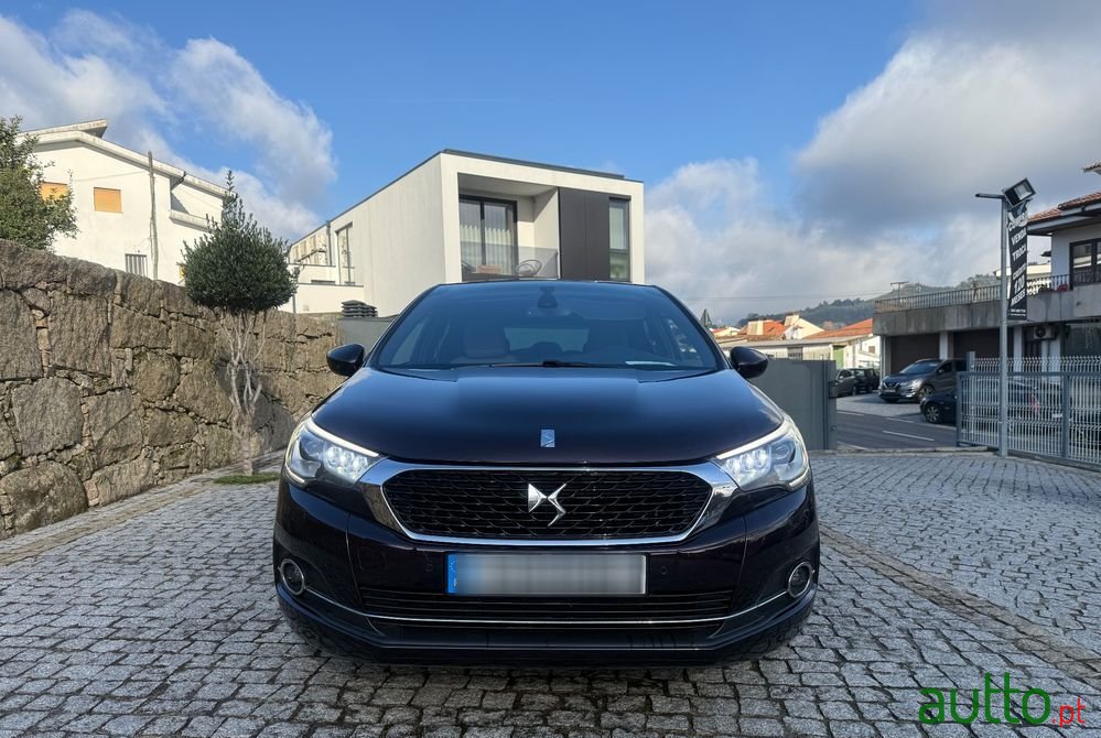 2015' DS Automobiles Ds4 1.6 Thp Sport Chic photo #2