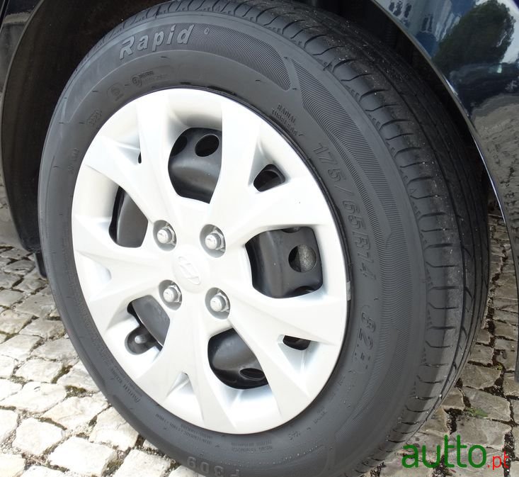 2015' Hyundai i10 photo #5