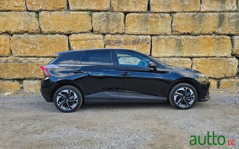 2023' MG MG4 64 Kwh Luxury photo #5