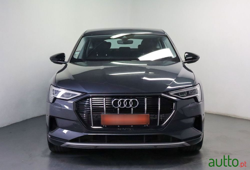 2021' Audi e-tron Sportback photo #2