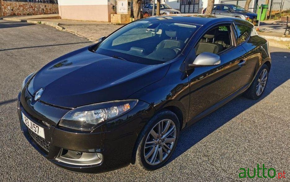 2010' Renault Megane Coupe Gt Line photo #2