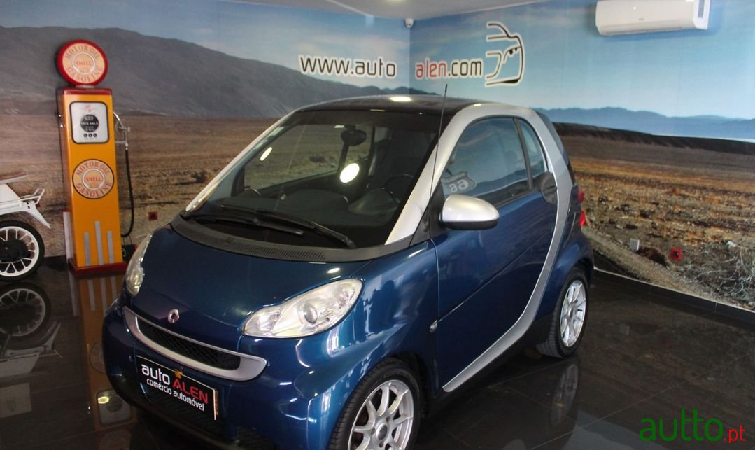 2011' Smart Fortwo photo #1